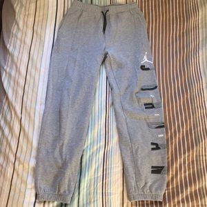 Air Jordan sweatpants kids xl grey